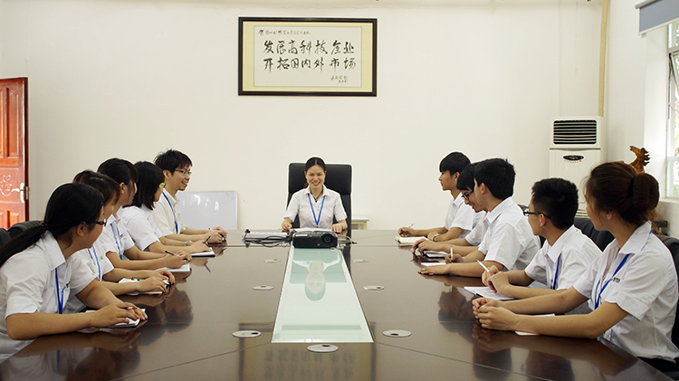 Foshan Fenghua Furniture Co., Ltd.